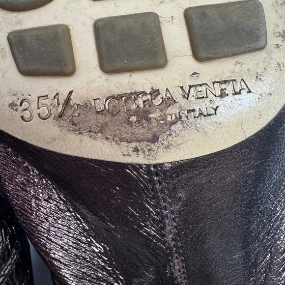 Bottega Veneta Brown Mettalic Almond Pumps - Picture 8 of 10